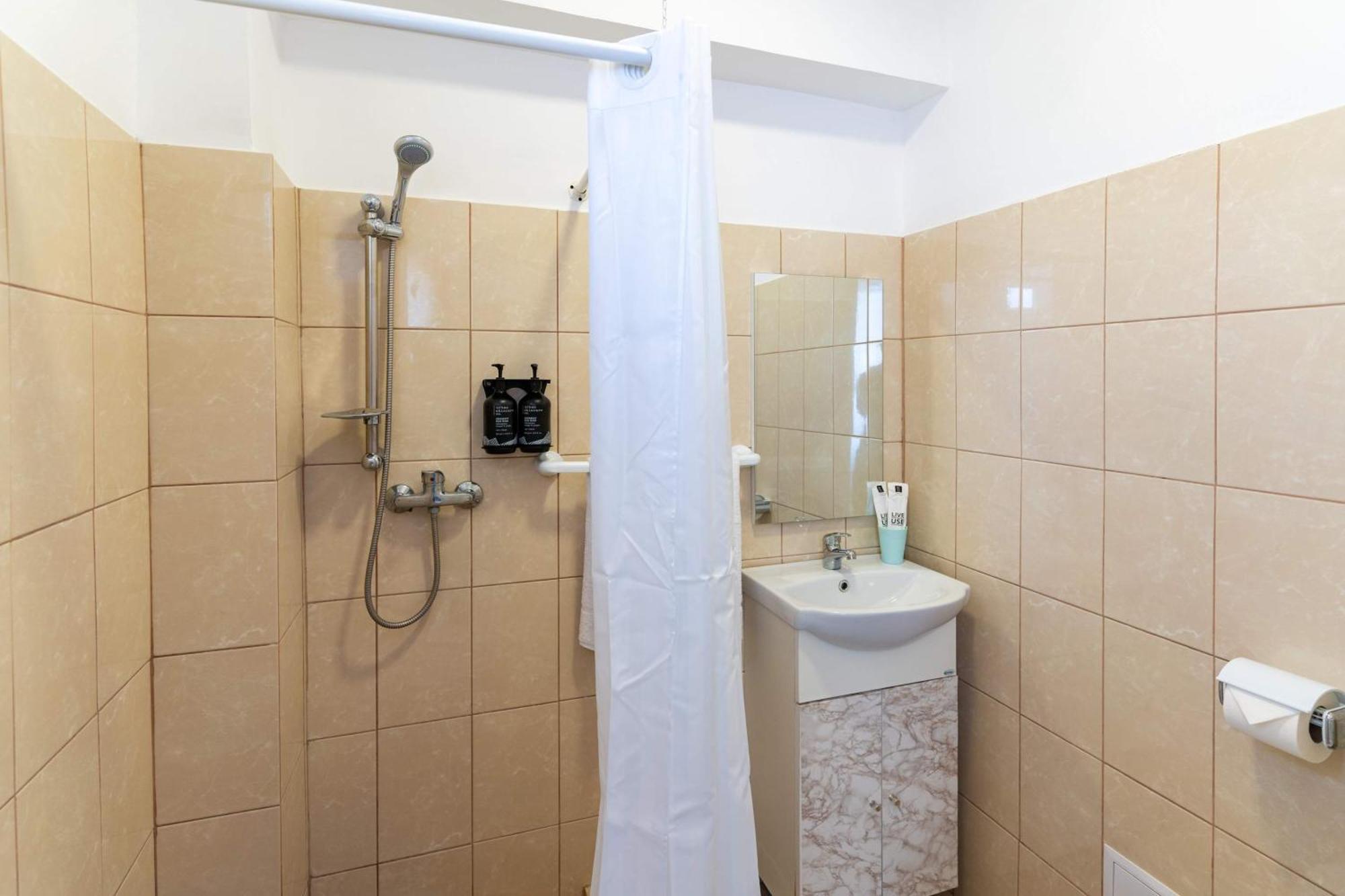 Casa Irina 2Mai 호텔 Două Mai 외부 사진