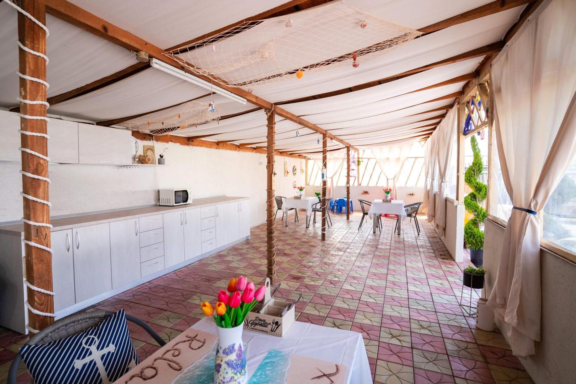 Casa Irina 2Mai 호텔 Două Mai 외부 사진