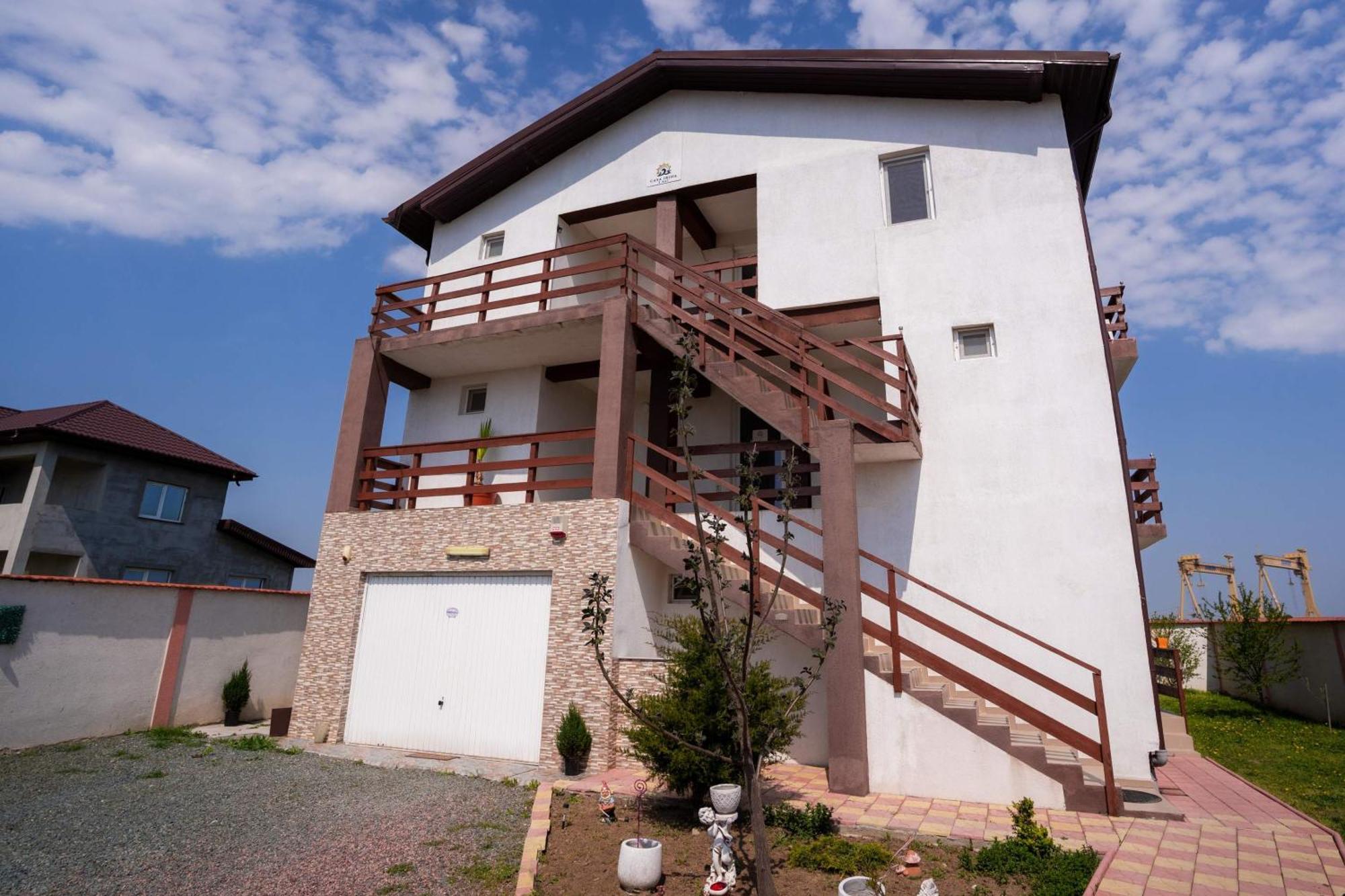 Casa Irina 2Mai 호텔 Două Mai 외부 사진