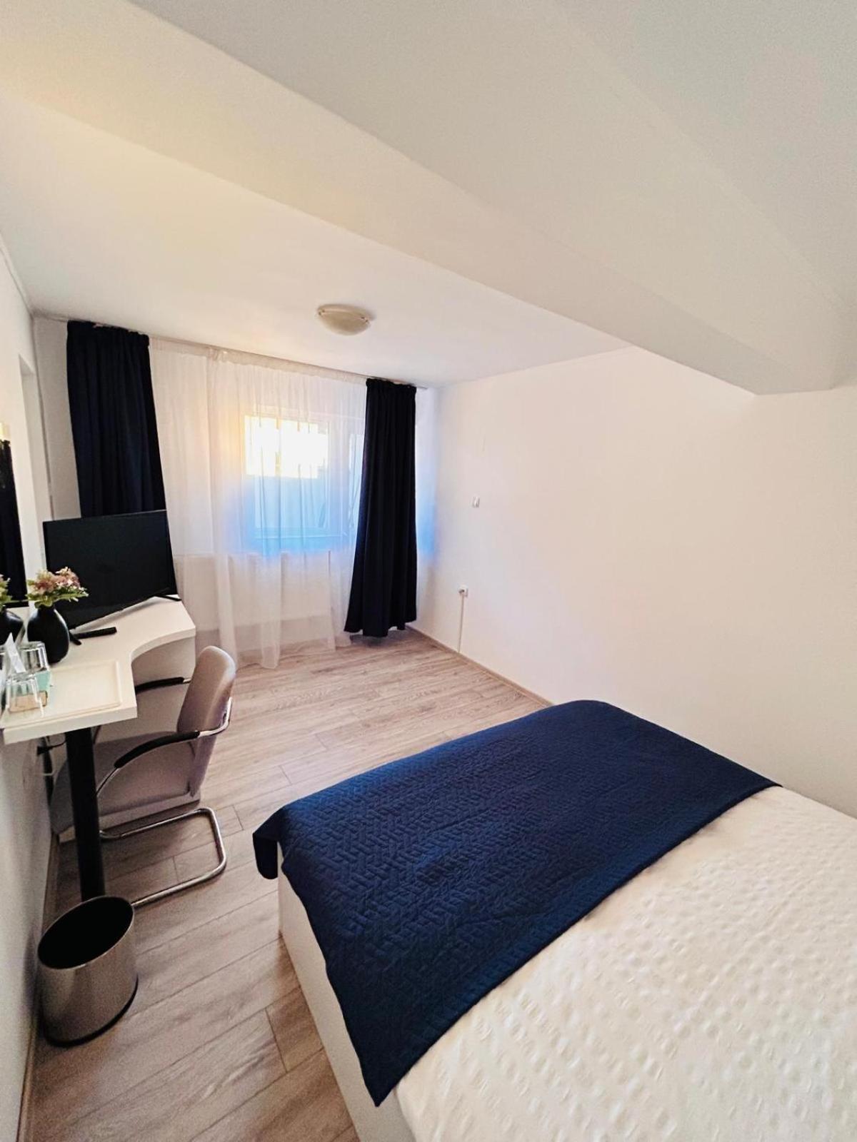 Casa Irina 2Mai 호텔 Două Mai 외부 사진